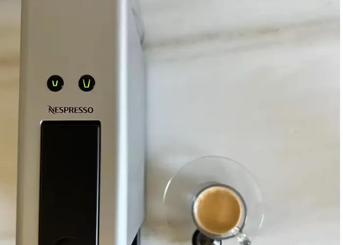 Σπίτι διακοπών Salt & Stone Beachfront Retreat By Estia Ερέτρια