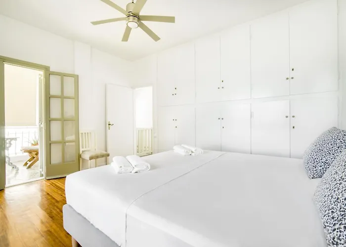 Σπίτι διακοπών Salt & Stone Beachfront Retreat By Estia *