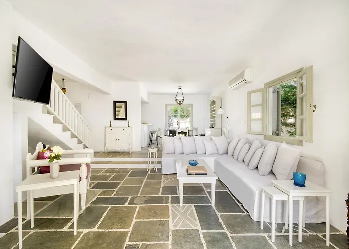 Salt & Stone Beachfront Retreat By Estia Σπίτι διακοπών Ερέτρια